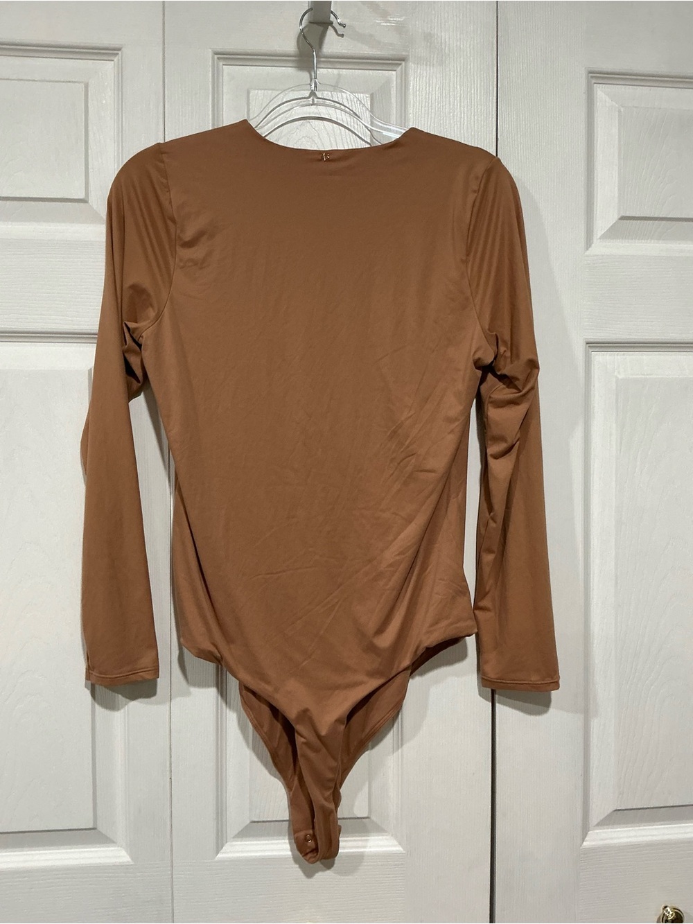 🤎 NWT Victoria’s Secret BODYWEAR Feather Soft Long Sleeve V-neck Thong Bodysuit - Picture 5 of 8